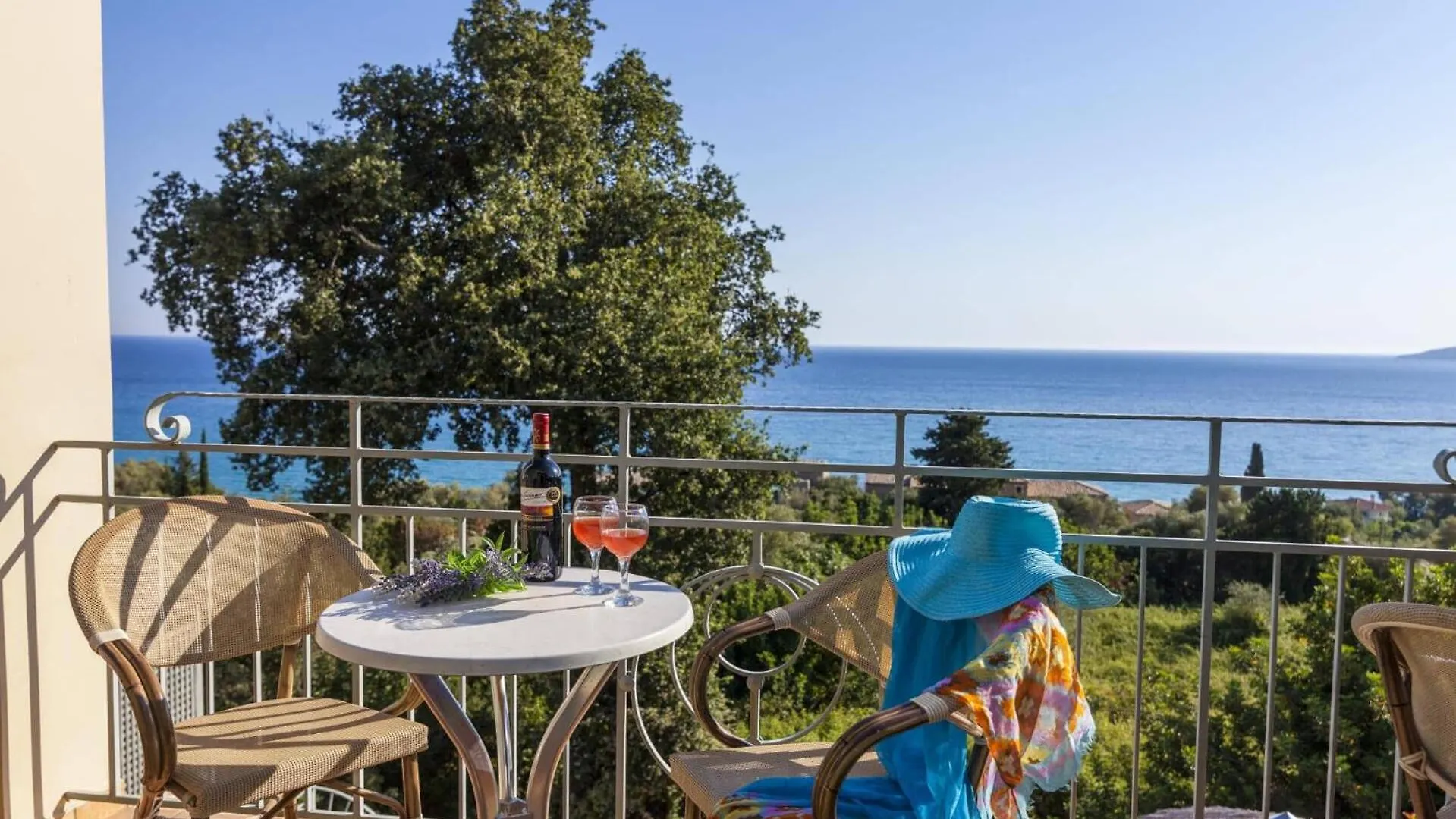 Villa Andrea By Villa Plus Lourdata
